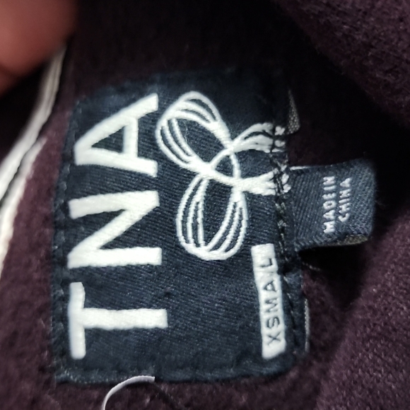 TNA pullover hoodie - XS - Picture 4 of 9